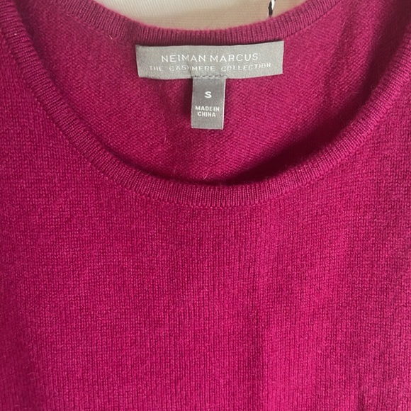 Neiman Marcus Cashmere Sweater - Picture 2 of 4